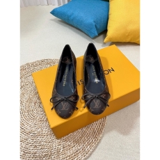 LV flat shoes